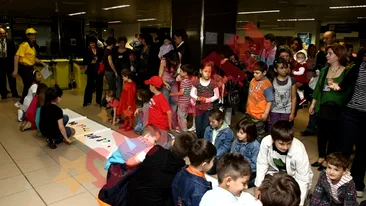 De 1 iunie copii au invadat Aeroportul Otopeni! Vreau sa ma fac pilot!