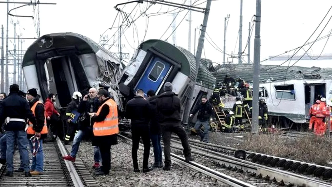 Cel puţin doi morţi şi zece răniţi în Italia, după ce un tren a deraiat