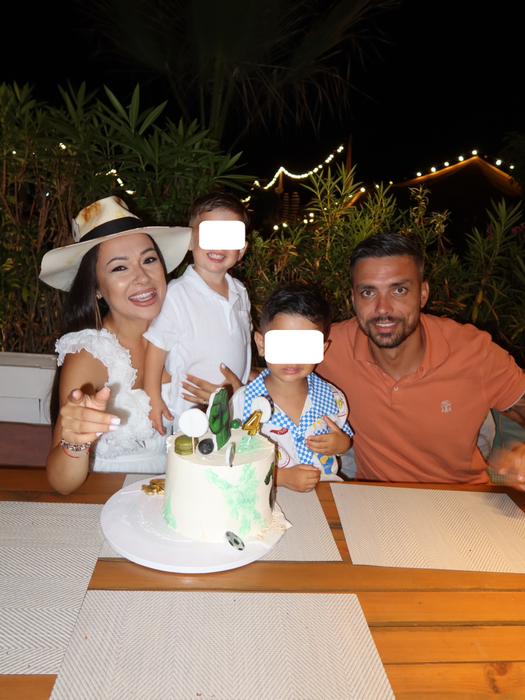 Zi specială în familia Vlăduței Lupău. Iair a împlinit 4 ani și a avut parte de o surpriză