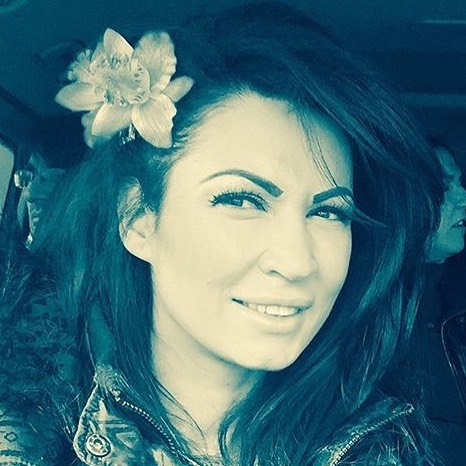 Imagini rare. Cum arăta Nicoleta Luciu la 19 ani. Era necunoscută și nu avea nicio operație estetică