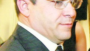 Incredibila poveste de dragoste a afaceristului Gruia Stoica, cel care detine o avere de aproape jumatate de miliard de euro. "Regele vagoanelor", primul Craciun alaturi de iubita si fetita