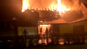 Un bărbat din Bistrița-Năsăud s-a ales cu arsuri de gradul II după ce a încercat să aprindă focul în sobă cu benzină