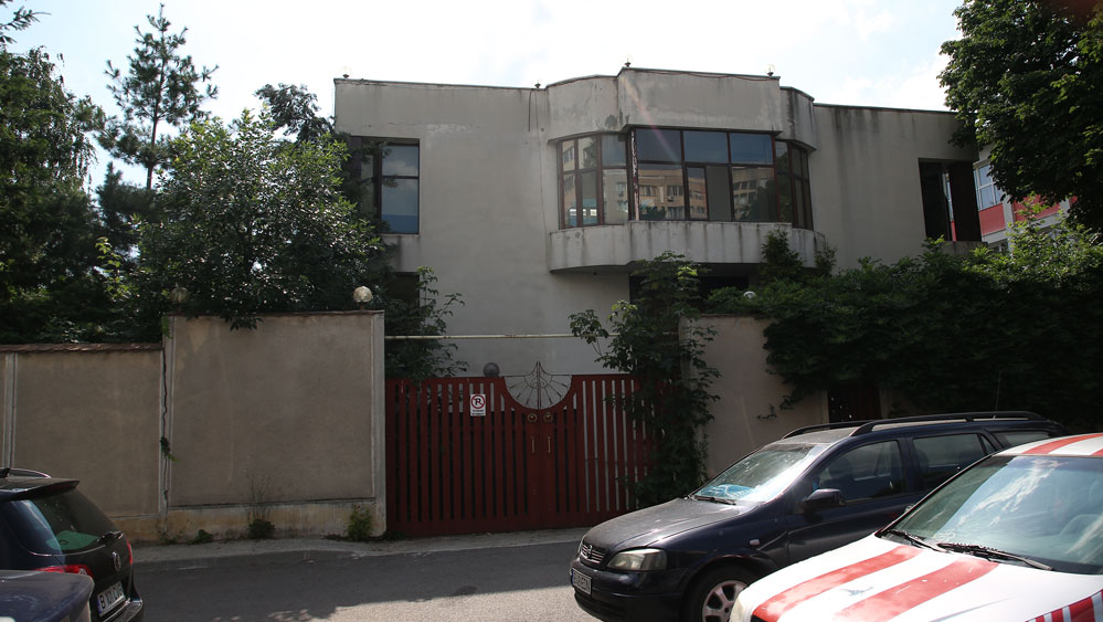 “Regele barbutului” ar fi investit 600.000 de dolari în vila din zona Titan