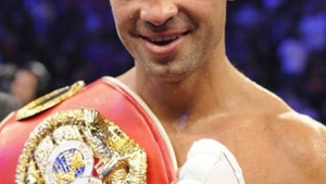 Lucian Bute, campion absolut! Si-a aparat pentru a noua oara centura cu succes! L-a batut la puncte pe Johnson!