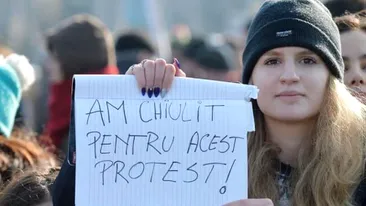 A murit Smaranda, tânăra protestatară din Piața Victoriei al cărei mesaj s-a viralizat