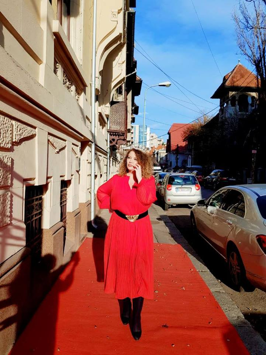 Oana Lis, provocare inedită pentru fani chiar de ziua ei. Ce vedetă participă la petrecerea sărbătoritei