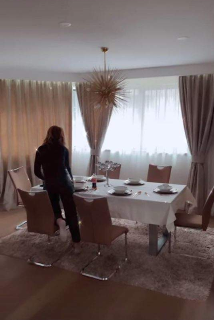 Bianca Drăgușanu locuiește într-un apartament luxos/ Sursa foto: Instagram
