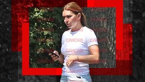 Avem imaginile suferinței! Simona Halep, devastată de întârzierea deciziei în scandalul de dopaj! Tristă și palidă, a ieșit pe stradă și...