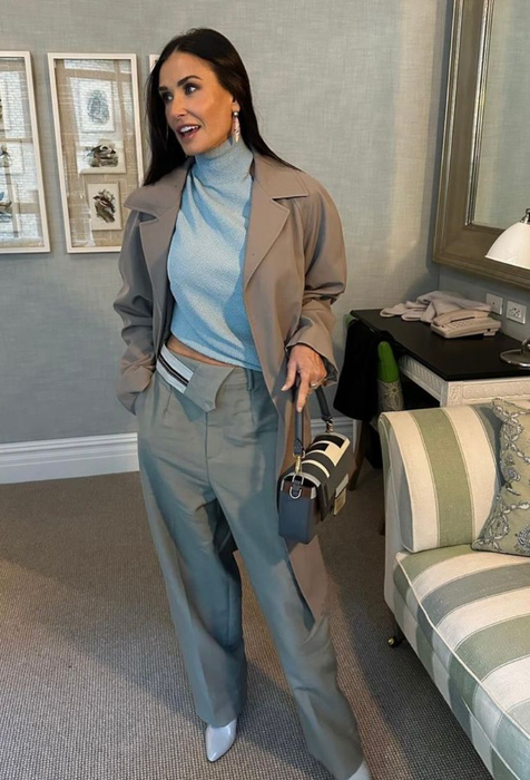 Demi Moore, apariție incendiară la evenimentul Dolce&Gabanna din Milano. La 61 de ani, actrița a tras toate privirile într-o rochie complet transparentă