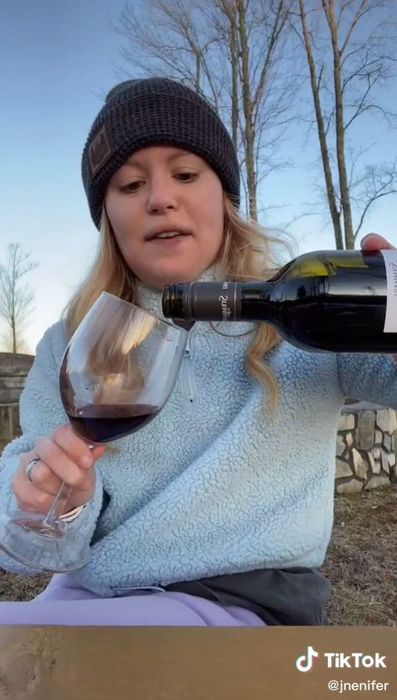O blondă sexy, gafă colosală pe Instagram, unde a apărut complet goală: “Soacra și alți prieteni mi-au văzut «comoara»”. Cum s-a produs greșeala | VIDEO