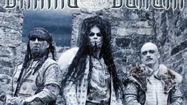 Rockerii de la  Dimmu Borgir nu vor uita asa usor Romania. Au ramas fara o chitara unicat!