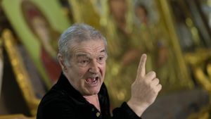 Gigi Becali, reacție acidă la adresa finei sale, Gabriela Firea. Milionarul a ținut să puncteze care este rolul femeii în societate: ,,,Femeia este făcută să fie stăpânită”