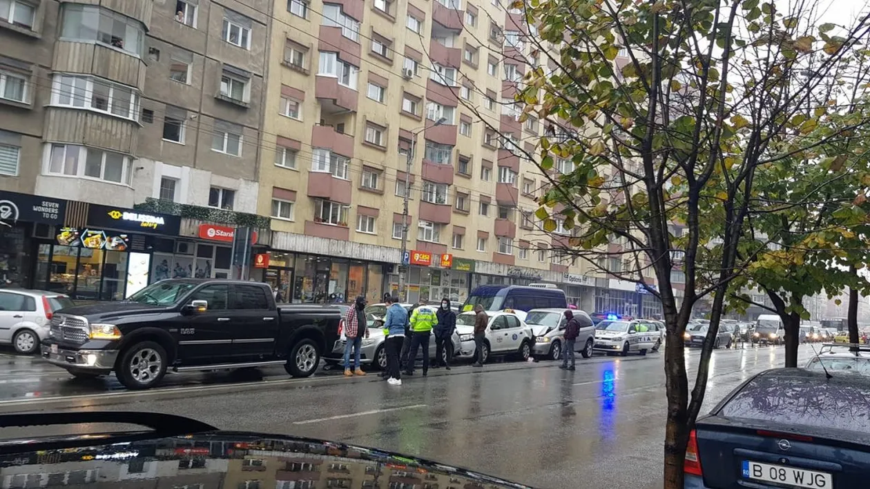 Jaf bizar într-un magazin din Cluj-Napoca. Tâlharul a rănit vânzătoare fugind cu 4000 de lei