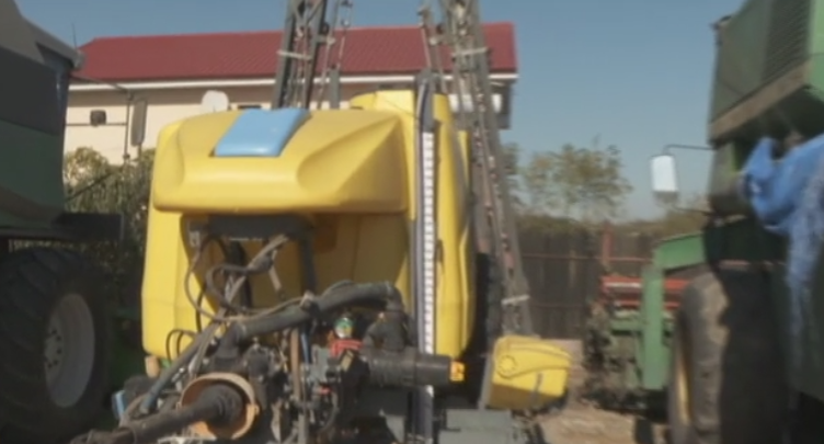 Nea Raţă, avere impresionantă din agricultură! Celebrul fermier a dezvăluit câţi bani a dat pe un tractor