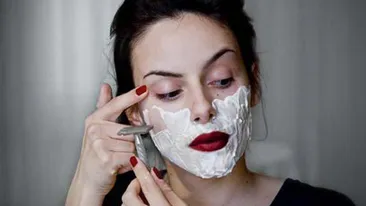 Femeile TREBUIE sa se RADA pe FATA! Teoria care rastoarna tot ce stiai pana acum! Dermatologii o recomanda