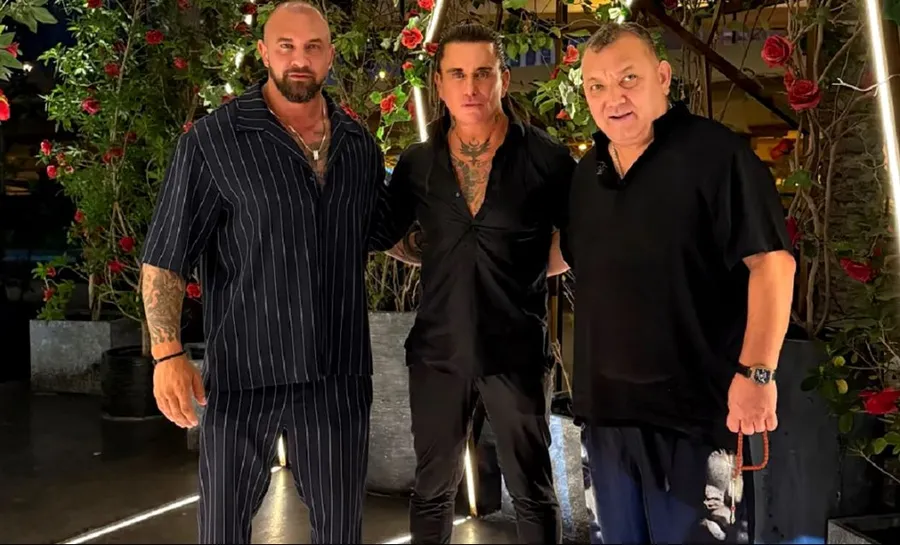 Alex Bodi, alături de Necati Arabaci și Beinur Nuredin