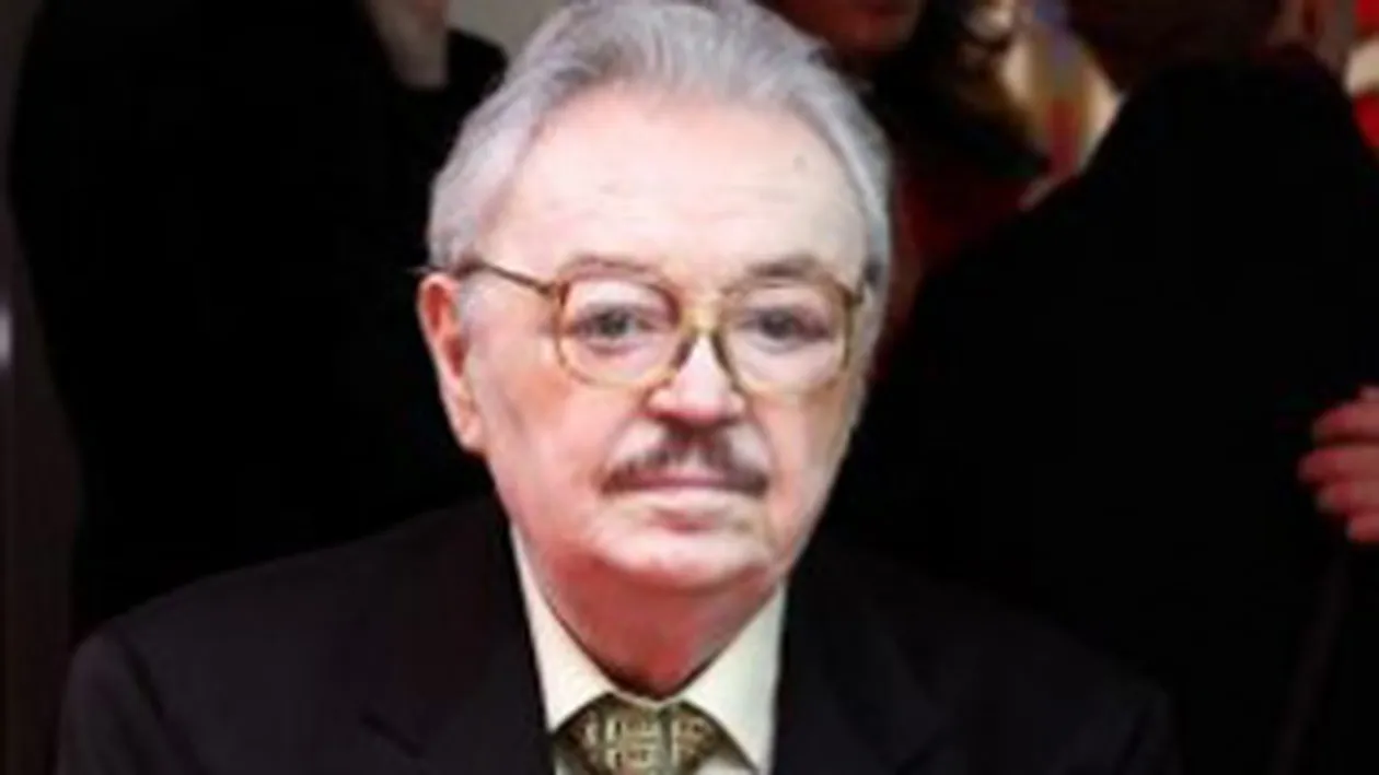 Actorul Ion Lucian respira cu ajutorul aparatelor