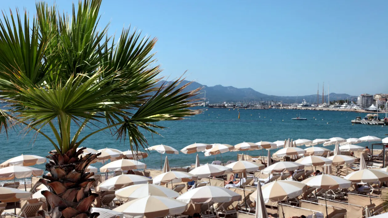 Insula din Europa unde localnicii traiesc în rulote și corturi. Motivul: costul chiriilor a explodat!