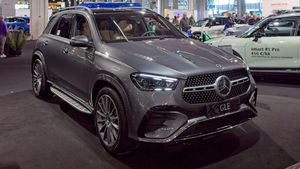 A cumpărat un Mercedes GLE 400 în valoare de 100.000 de euro, dar a simțit miros de ars la condus. Ce a descoperit mecanicul