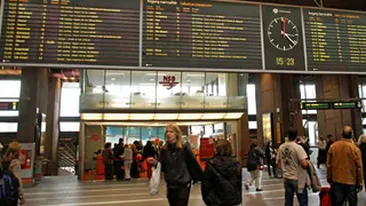 A nascut in toaleta unui aeroport, si-a strangulat bebelusul si l-a aruncat la gunoi