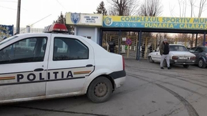 Un bărbat a fost înjunghiat în incinta stadionului Dunărea Călăraşi. Atacatorul e liber