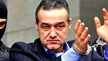 ULTIMA ORA! Gigi Becali, luat cu AMBULANTA!