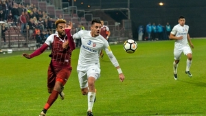 Moldoveanul Andrei Burcă şi ardeleanul Cristian Manea, singurii integralişti ai Ligii I!