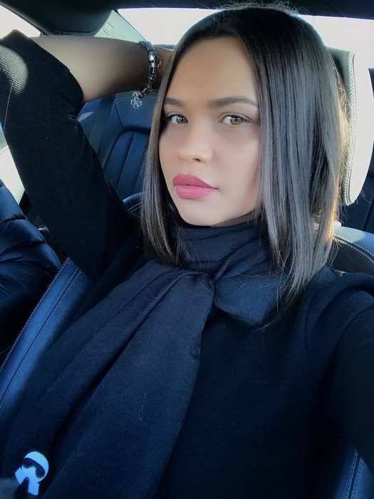 O cântăreaţă de la noi s-a retras din lumina reflectoarelor de teamă că ar putea sfârşi ca Denisa Răducu! Legătura dintre cele două artiste cunoscute