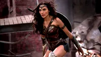 Actrița Gal Gadot i-a vizitat pe copiii unui spital din S.U.A îmbrăcată în Wonder Woman