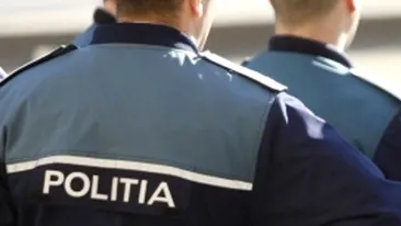 Trei polițiști au fost bătuți chiar în sediul lor din Craiova