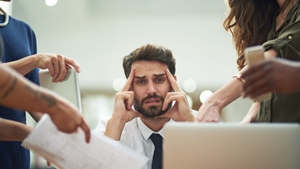 8 surse de stres pe care mulți oameni nu le observă, dar care îți afectează organismul, potrivit experților