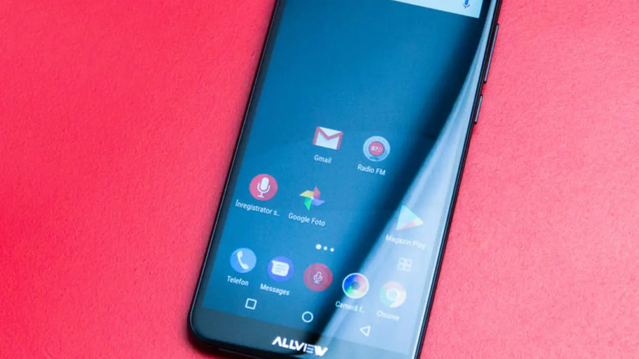 Românii vor să dea lovitura cu un telefon incredibil de ieftin și bun! Care e secretul?