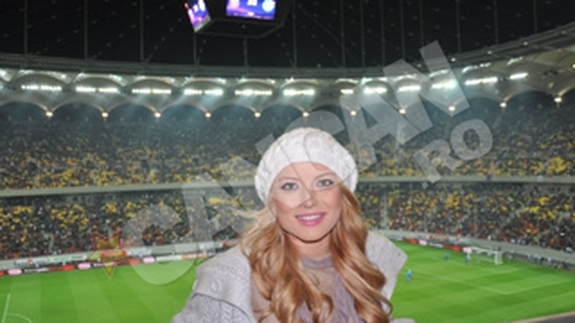 Elena Gheorghe a sustinut Steaua din tribune. Pazea, o gravida in galerie!