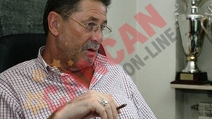 Razboi total Dinu – Becali: "O rusine" - "Un cersetor"