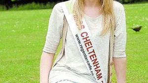 "Ratusca cea urata" merge la "Miss Anglia"