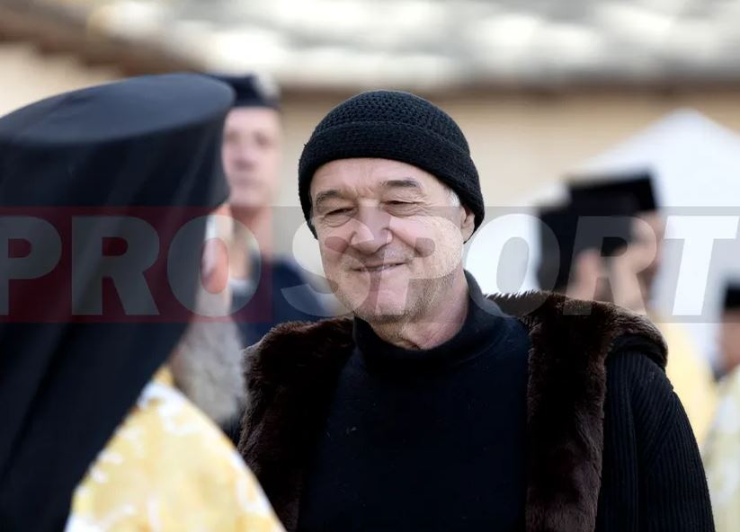 Imagini fabuloase! Cum a venit îmbrăcat Gigi Becali, patronul FCSB-ului, la Patriarhie, la moaștele Sfântului Dimitrie cel Nou | GALERIE FOTO