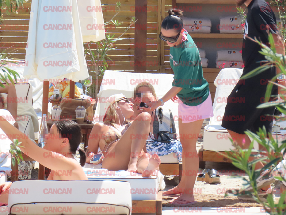 Alexia îi ia interviu Laurei Giurcanu la Nuba Beach Club