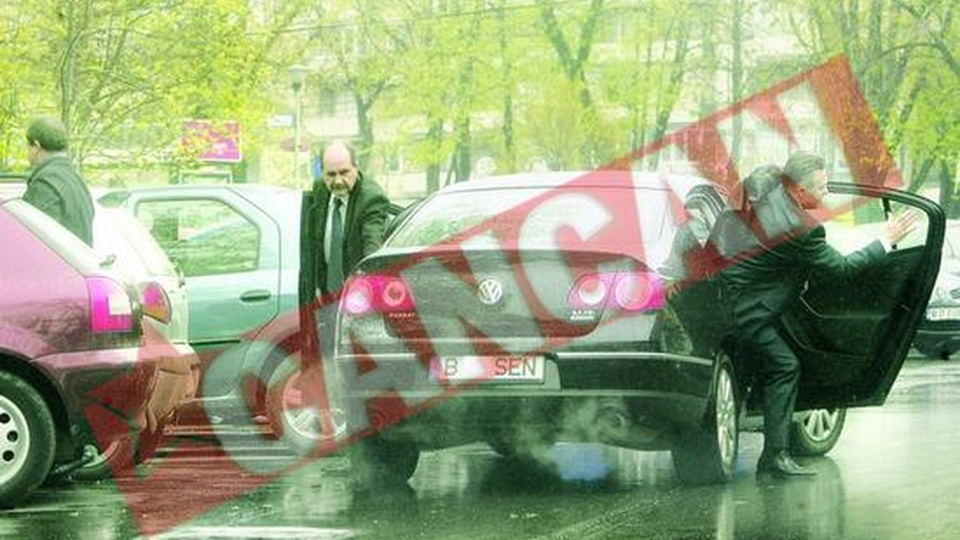 Povestea fotografiilor paparazzi cu Blaga si Diaconescu