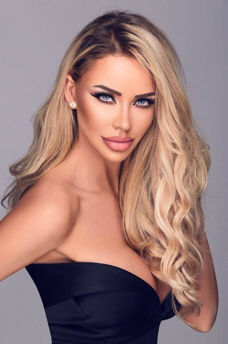 Gabriela Cristea îşi negociază la sânge întoarcerea la „Te vreau lângă mine”! Gesturile care spun totul despre relaţia pe care o are cu Bianca Drăguşanu