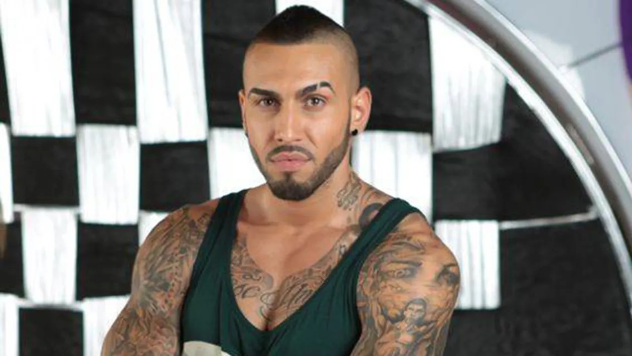 Sms-ul bomba pe care l-a primit Alex Velea de la fosta sotie! Ce i-a scris Ana dupa ce a aflat ca asteapta sa devina tata!