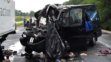 Șofer de microbuz român, condamnat în Ungaria. A condus 44 de ore și a ucis 3 oameni