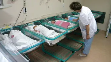 Surpriză în România: a născut în mare secret vineri noapte