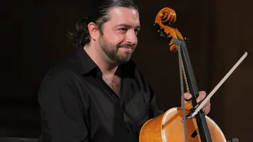 VIDEO EXCLUSIV! Pe unde a încercat să ”evadeze” tovarăşul lui Dan Bittman! Când au descins ”mascaţii”, celebrul violoncelist s-a aruncat de la etaj