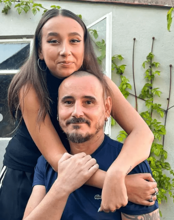Fiica Mirelei Retegan, Maya, și tatăl ei, Cornel Sorian ex-Stigma. Sursa foto: Instagram