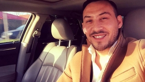 ŞTEFAN STAN, un adevărat cavaler în trafic! Cântăreţul a apărat-o pe... STELA POPESCU!