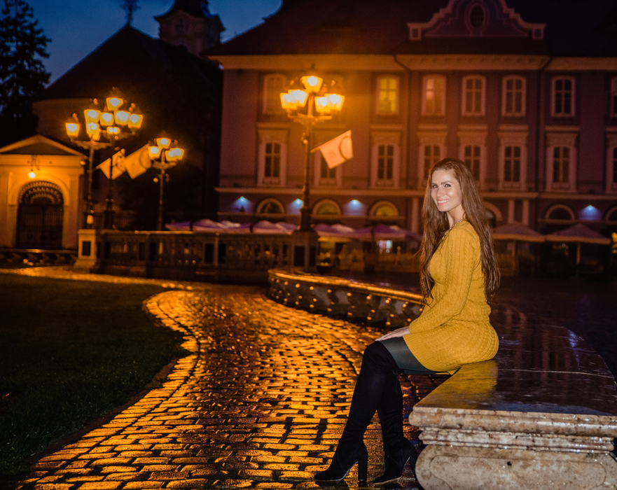 Daniela Ploia, cântăreața de muzică populară, este terorizată de amantele fostului iubit