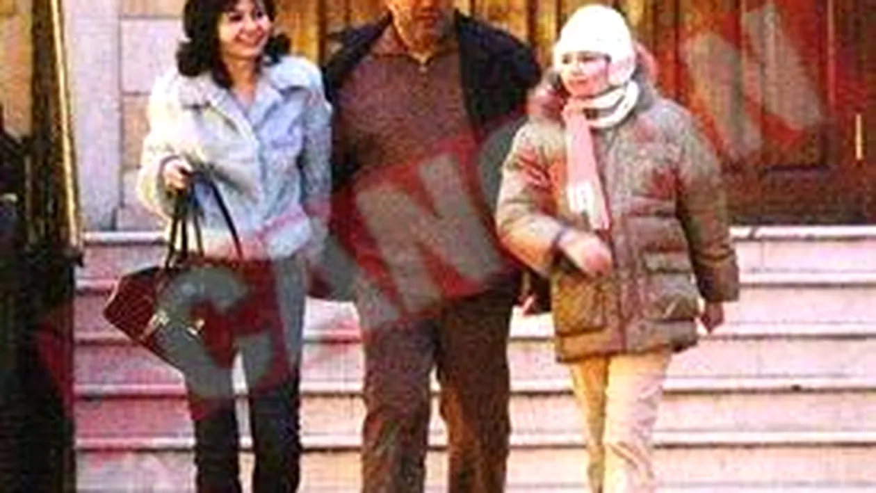 Iovan s-a mutat la bloc cu noua iubita