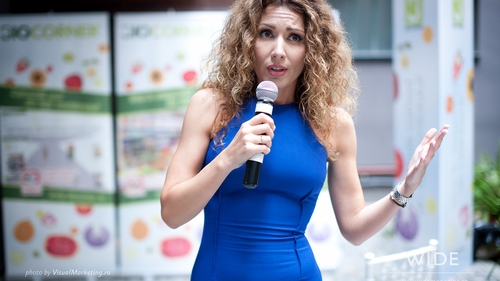 Cine ar fi crezut ca este asa materialista! De ce sta Carmen Bruma cu Mircea Badea!