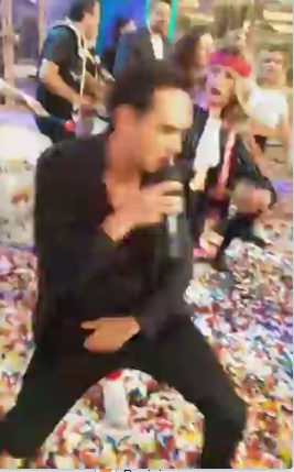 Răzvan Simion a făcut-o de ziua Lidie Buble! Nimeni nu se aştepta la asta, când a urcat pe scenă, a luat microfonul şi…