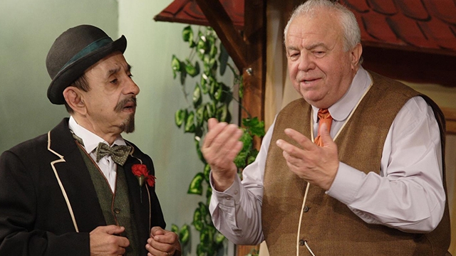 Averile lui Alexandru Arsinel nu sunt casele si banii, ci cei doi feciori ai sai! Vezi ce talent au mostenit de la tatal lor!